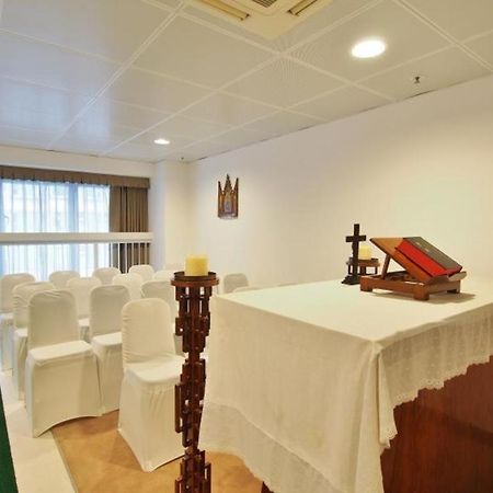 Hotel Caritas Oswald Cheung International House à Hong Kong Extérieur photo